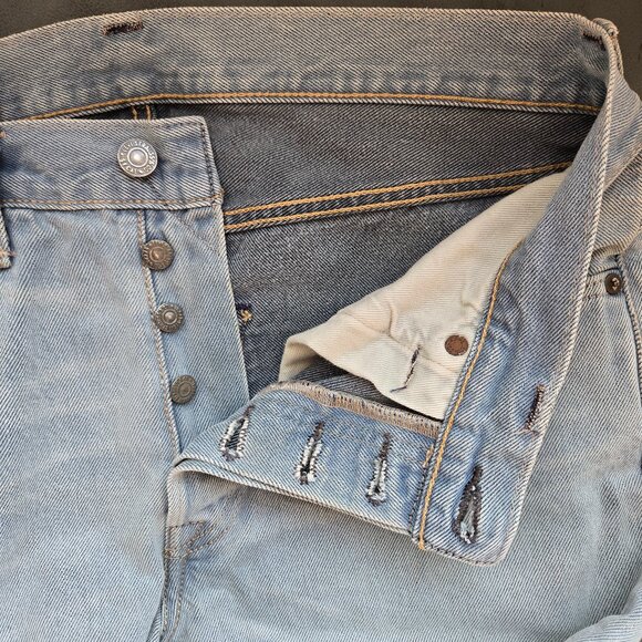 Levi's 501 Straight Leg Button Fly Jeans - Men's 31x34 - Picture 8 of 8